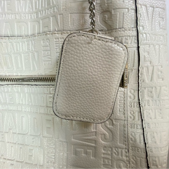 *Free w/Purchase*Steve Madden White Embossed Travel Take Along Tote Earbud Case - Picture 9 of 15